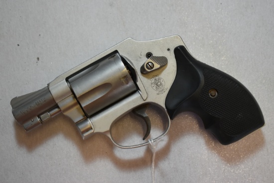 FIREARM/GUN S&W 642-2!!! H53
