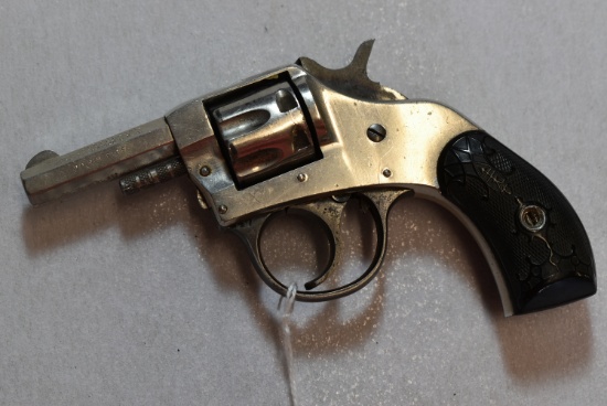 FIREARM/GUN H&R YOUNG AMERICA!! H62