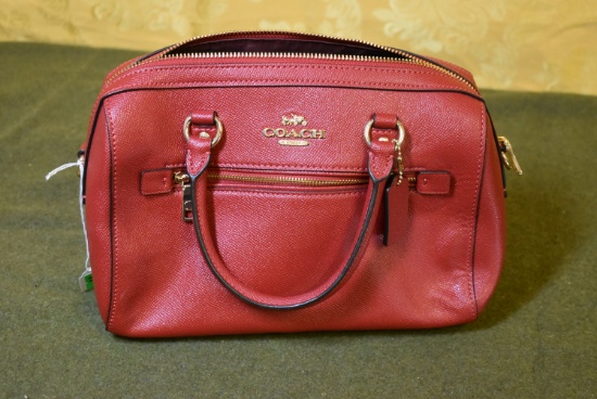 COACH PURSE!!