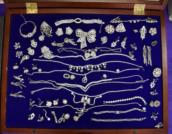 VINTAGE RHINESTONE JEWERLY!!