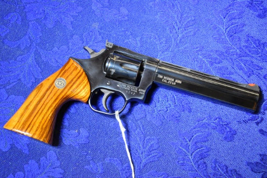 FIREARM/GUN DAN WESSON 22-VH !!! H 329