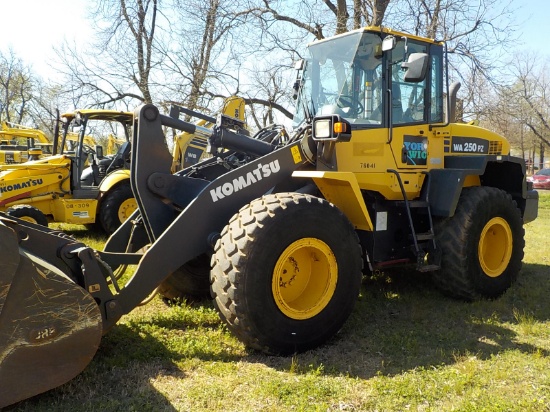 2011 KOMATSU WA250PZ-6 RT LOADER