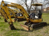 KOMATSU PC35MR-3 MINI HYD. EXCAVATOR