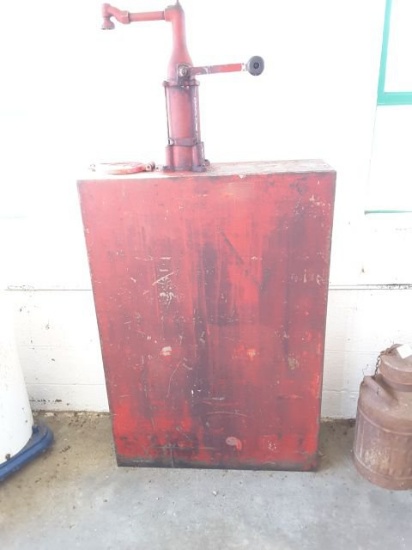 Oil Bulk Tank W/cast Iron Standard Oil Co Of Indiana Cast Lid