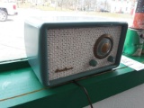 Vintage Airline Bake Light Radio