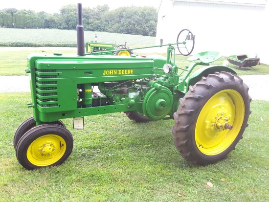 John Deere 1945 H Gas