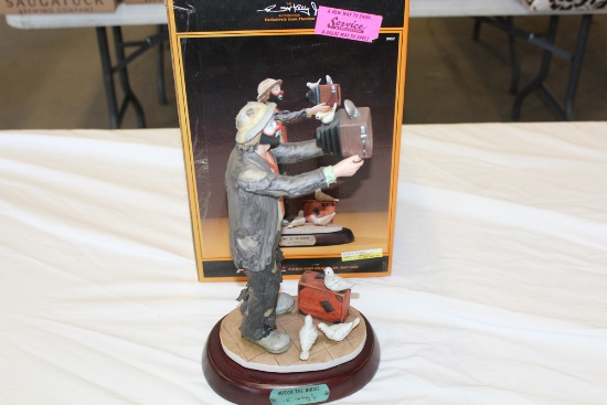 Emmett Kelly Watch The Birdie Figurine W/box