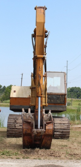 DROTT MODEL 40 BEC EXCAVATOR, SERIAL #1838,  4374 HOURS, 36" BUCKET WITH THUMB, BOOMS BEEN REPAIRED