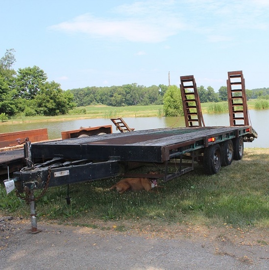 18' DECK BEAVER TAIL TRAILER, OVERALL LENGTH 22' W/RAMP,S TRI AXLE WITH TITLE, VIN #173209