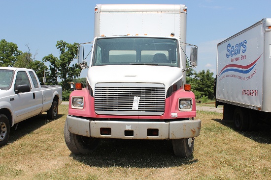 2001 FREIGHTLINER FL70 DUAL WHEELED DIESEL TRUCK - CATEPILLAR ENGINE, 24' BOX TRUCK W/ELECTRIC LIFT