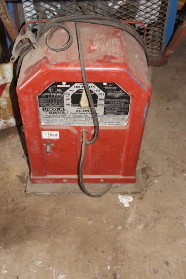 LINCOLN 225 STICK WELDER