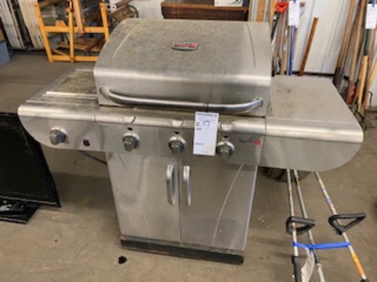 Charbroil commercial infrared grill