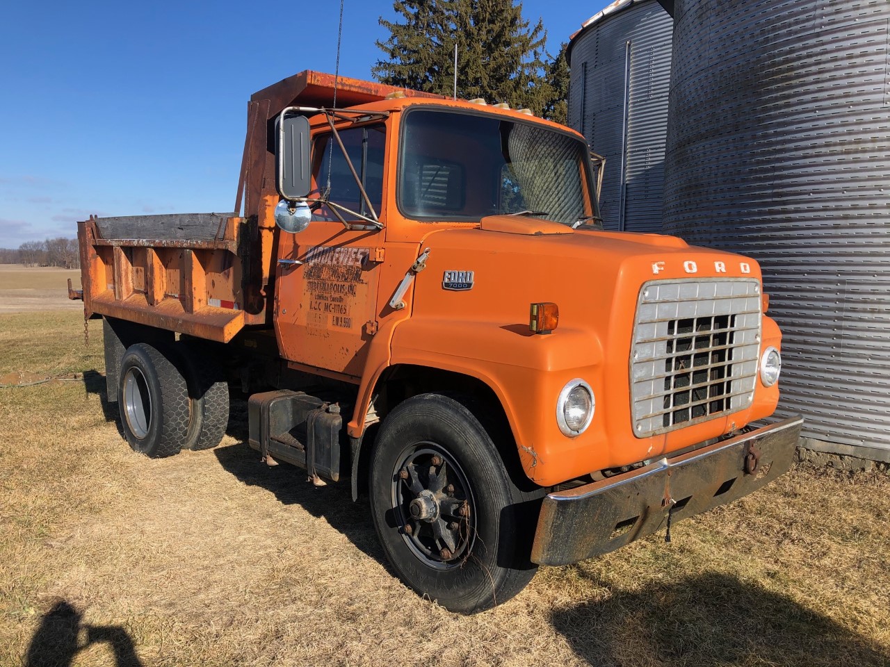 1982 FORD 7000 SINGLE AXLE DUMP TRUCK | Proxibid