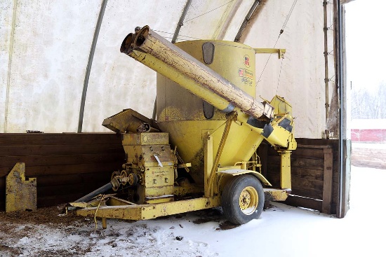 Roskamp Mfg. Inc. Roller Mill Feed Grinder