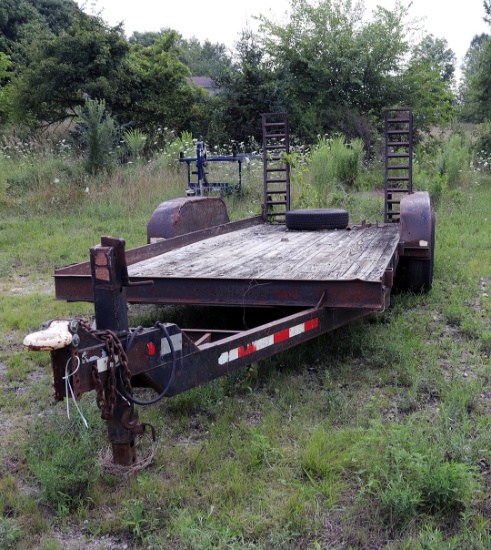 Cronkhite 18' deck trailer needs new spindle, 5' ramps