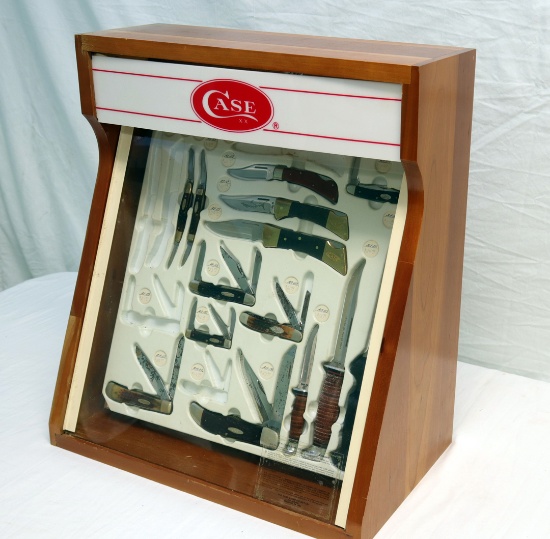 CASE KNIVES DISPLAY CASE W/ 14 VARIED CASE HUNTERS, JACK AND OTHER KNIVES W