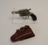 H & R MODEL 733, 32 S&W REVOLVER, S/N AH18550