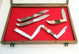 (5) HUNTING KNIVES IN THE CASE 1984, 1985, 1986, 1987, 1988 BY KA-BAR VARIE