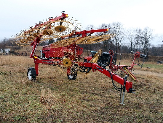 2021 Ogden Hayrunner V-Rake Model RCR 812