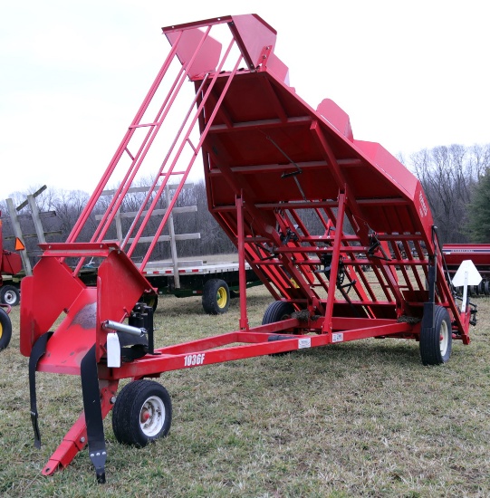 KUHNS MODEL 1036F HAY ACCUMULATOR