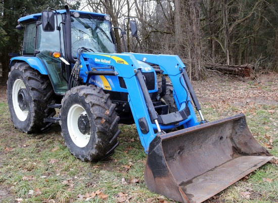 NEW HOLLAND MODEL T5070 W/ NEW HOLLAND 820 TL LOADER 80” MATERIAL BUCKET 460-85R34 GOOD REAR RUBBER