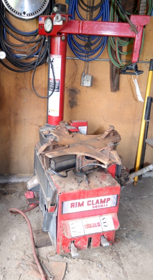 COATS RIM CLAMP MODEL 5060AX TIRE CHANGER