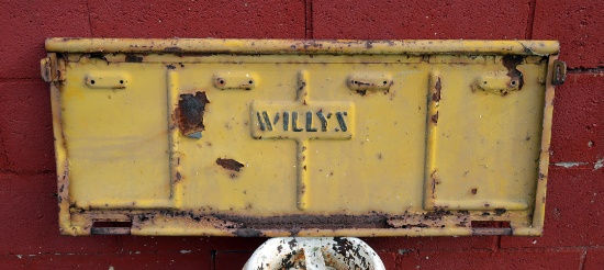 WILLYS JEEP TAILGATE, ORIGINAL WITH RUST
