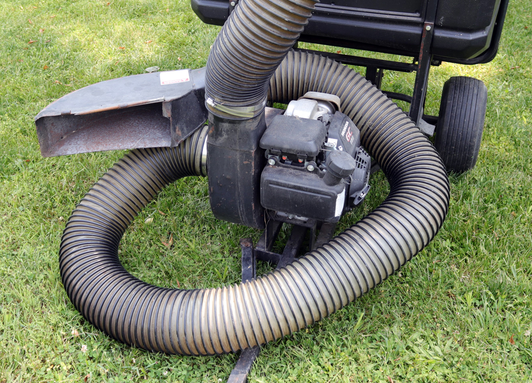 Easy Rake Leaf Vacuum with Honda GC 160 Engine Proxibid