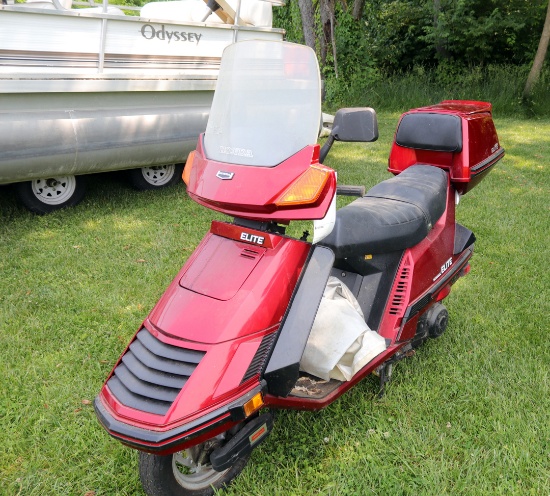 Honda Elite Motor Scooter with 367 Miles