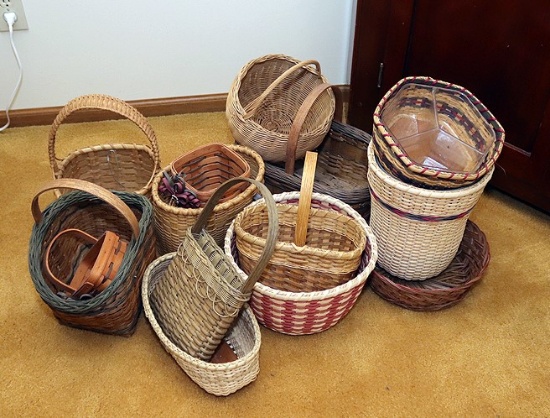 Lot of baskets, some hand made