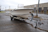 2005 Sea Hunt Fishing Boat