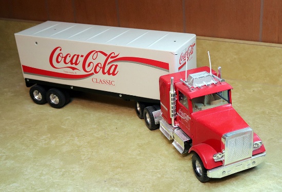 Nylint Coca-Cola Freightliner