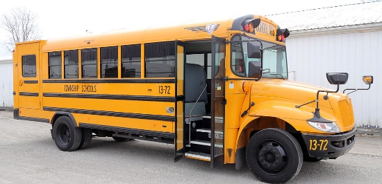 2014 INT School Bus w/handicap lift