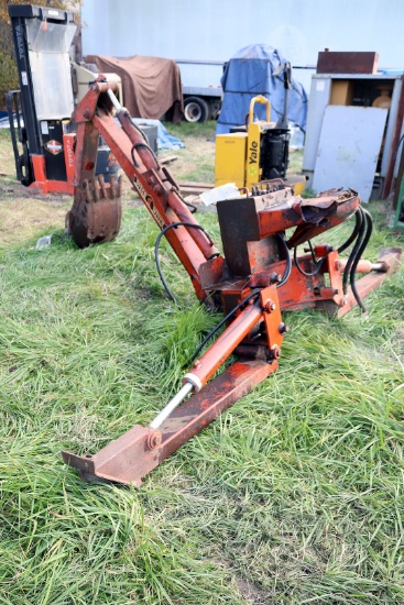 BACKHOE ATTACHMENT