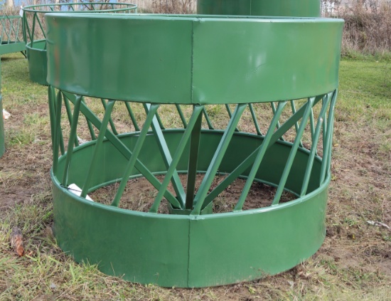 SHEEP FEEDER