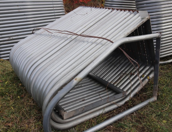 FREE STALL LOOPS