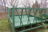 HAY FEEDER