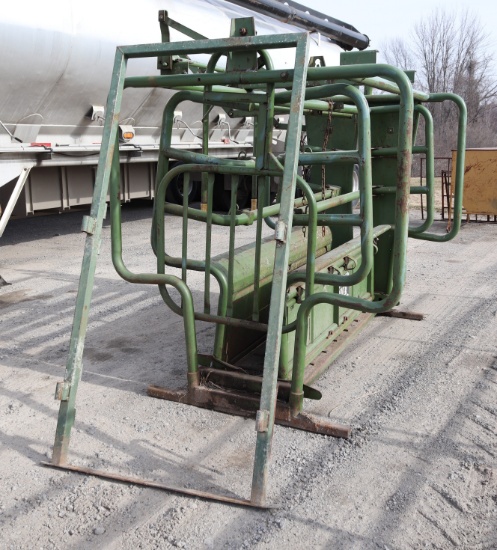 Squeeze Chute