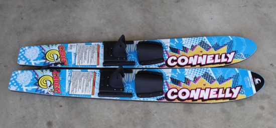 WATER SKIS