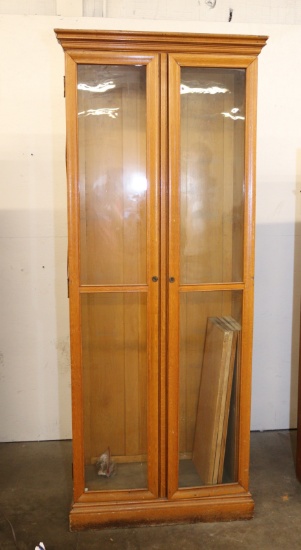 GLASS CABINET