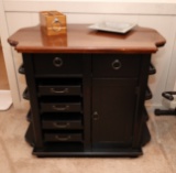 KITCHEN ISLAND