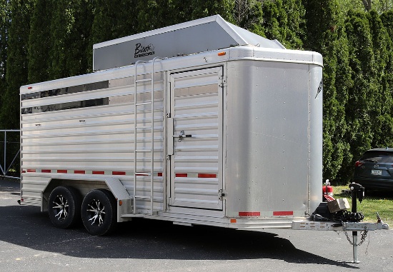 FEATHERLITE HORSE TRAILER