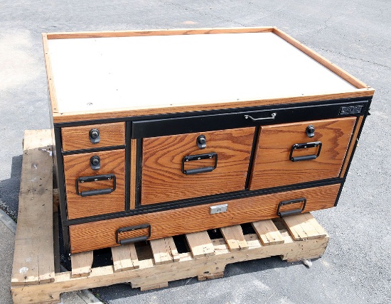 TRUCK DESK