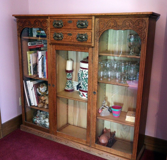 OAK CABINET