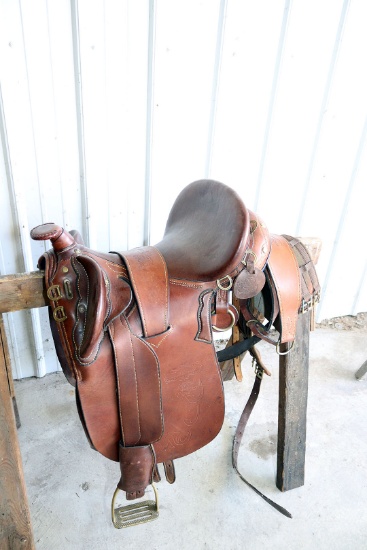 WESTERN SADDLE
