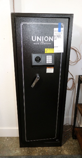 DIGITAL COMBINATION SAFE