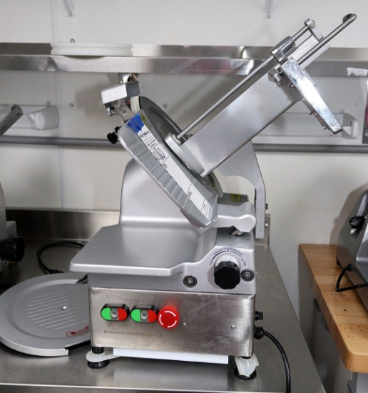MEAT SLICER