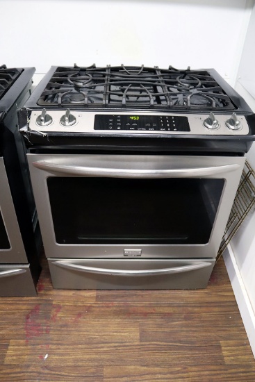 GAS RANGE