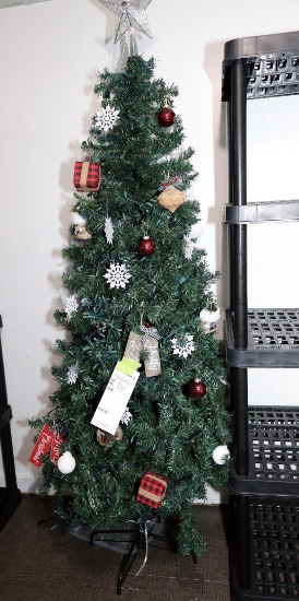 CHRISTMAS TREE