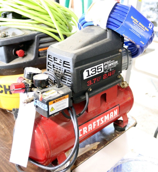 AIR COMPRESSOR